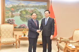 Phó Thủ tướng Mai Văn Chính tiếp xã giao Bộ trưởng Bộ Lễ nghi và Tôn giáo Vương quốc Campuchia Chay Borin. (Nguồn: Báo Điện tử Chính phủ)