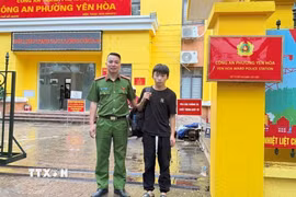 G.A.D. tại trụ sở Công an phường Yên Hòa, thành phố Hà Nội. (Ảnh: TTXVN phát)