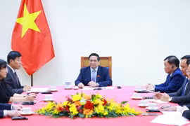 Thủ tướng Phạm Minh Chính điện đàm với Thủ tướng Australia Anthony Albanese. (Ảnh: Dương Giang/TTXVN)