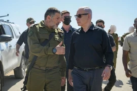 Thủ tướng Israel Benjamin Netanyahu (phải) và Thiếu tướng David Zini. (Nguồn: Jpost)
