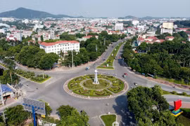 Thành phố Vĩnh Yên là trung tâm kinh tế chính trị, văn hoá xã hội lớn nhất của tỉnh Vĩnh Phúc. (Ảnh: Hoàng Hùng/TTXVN)