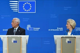 Chủ tịch Ủy ban châu Âu (EC) Ursula von der Leyen (phải) và Chủ tịch Hội đồng châu Âu Antonio Costa. (Nguồn: Aa)