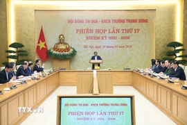 Thủ tướng Phạm Minh Chính chủ trì phiên họp lần thứ 17 của Hội đồng Thi đua-Khen thưởng Trung ương. (Ảnh: Dương Giang/TTXVN)