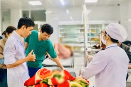 Các em nhỏ được điều trị tại Bệnh viện Đa khoa tỉnh Quảng Ngãi. (Nguồn: Bệnh viện Đa khoa tỉnh Quảng Ngãi)