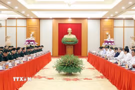 Tổng Bí thư Tô Lâm, Bí thư Quân ủy Trung ương chủ trì cuộc làm việc của Bộ Chính trị với Ban Thường vụ Quân ủy Trung ương. (Ảnh: Thống Nhất/TTXVN)