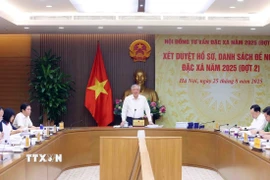 Phó Thủ tướng Thường trực Nguyễn Hòa Bình phát biểu. (Ảnh: Phạm Kiên/TTXVN)