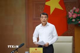 Thủ tướng Lê Minh Hưng phát biểu tại buổi làm việc với lãnh đạo Ngân hàng Nhà nước. (Ảnh: Dương Giang/TTXVN)