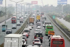 Không khí Hà Nội vẫn ở mức không tốt với nhóm nhạy cảm. (Ảnh: Phạm Kiên/TTXVN)