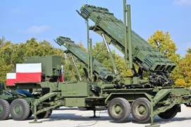 Hệ thống phòng thủ tên lửa đất đối không Patriot MIM-104 của Mỹ tại trung tâm huấn luyện ở Torun, Ba Lan. (Ảnh: PAP/TTXVN)