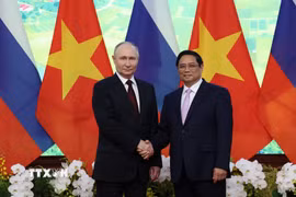 Thủ tướng Phạm Minh Chính hội kiến Tổng thống Liên bang Nga Vladimir Putin thăm cấp Nhà nước tới Việt Nam chiều 20/6/2024, tại Trụ sở Chính phủ. (Ảnh: Dương Giang/TTXVN)