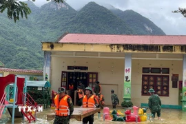 Trường Mầm non Thiết Ống ở Thanh Hóa thời điểm bị ngập lụt. (Ảnh: Nguyễn Nam/TTXVN)