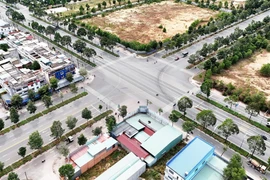 Điểm giao đường Vành đai 4 Thành phố Hồ Chí Minh với đường Mỹ Phước-Tân Vạn. (Ảnh: Hồng Đạt/TTXVN)