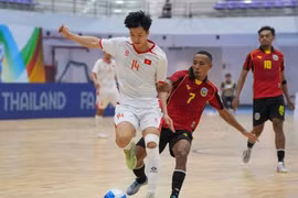 Tuyển Futsal Việt Nam (áo trắng) thắng đậm trước Timor Leste. (Nguồn: VFF)