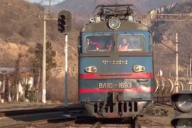 Một đoàn tàu chở khoảng 1.300 tấn xăng do Azerbaijan sản xuất đã đi qua Gruzia để vào Armenia. (Nguồn: Arka)