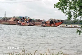 Sông Gianh. (Nguồn: TTXVN)