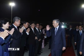 Lễ tiễn Tổng Bí thư Tô Lâm và đoàn cấp cao Việt Nam tại Sân bay Quốc tế Techo. (Ảnh: Thống Nhất/TTXVN)