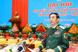 Đại tướng Phan Văn Giang, Ủy viên Bộ Chính trị, Phó Bí thư Quân ủy Trung ương, Bộ trưởng Bộ Quốc phòng phát biểu chỉ đạo tại đại hội. (Ảnh: Trọng Đức/TTXVN)