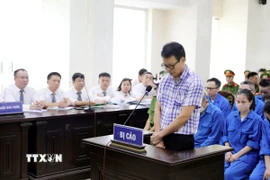 Bị cáo Đồng Xuân Thụ, cựu Tổng biên tập Tạp chí Môi trường và Đô thị Việt Nam tại phiên xét xử. (Ảnh: Thế Duyệt/TTXVN)