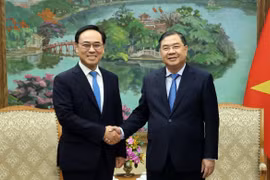 Phó Thủ tướng Thường trực Chính phủ Phạm Gia Túc đã tiếp ông Lee Yong-bae, Chủ tịch kiêm Tổng Giám đốc Công ty Hyundai Rotem, hoạt động trong lĩnh vực cơ khí thuộc Tập đoàn Hyundai. (Nguồn: Cổng thông tin điện tử Chính phủ)
