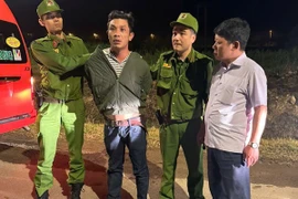 Đối tượng Lý Minh Khoa (sinh năm 1992, trú tại thị trấn D’ran, huyện Đơn Dương, tỉnh Lâm Đồng) bị bắt giữ khi đang lái xe khách lấy trộm và chạy trốn. (Ảnh: TTXVN phát)