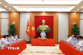 Tổng Bí thư, Chủ tịch nước Tô Lâm chủ trì cuộc làm việc về Đề án đổi mới mô hình phát triển đất nước. (Ảnh: Thống Nhất/TTXVN)