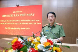 Đại tướng Lương Tam Quang, Ủy viên Bộ Chính trị, Bộ trưởng Bộ Công an phát biểu chỉ đạo. (Ảnh: Phạm Kiên/TTXVN)