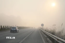 Hiện tượng sương mù. (Ảnh: Văn Đạt/TTXVN)