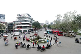 Một góc Quảng trường Đông Kinh Nghĩa Thục, quận Hoàn Kiếm hiện nay. (Nguồn: TTXVN)