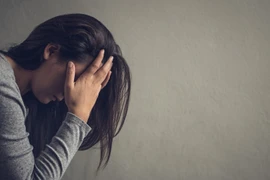 Vì sao nhiều người không thể vượt qua nỗi đau mất người thân?