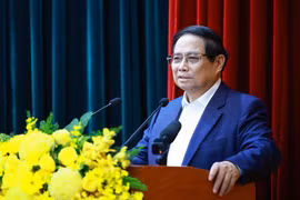 Thủ tướng Phạm Minh Chính, Bí thư Đảng ủy Chính phủ, Trưởng đoàn kiểm tra số 1908 chủ trì hội nghị. (Ảnh: Dương Giang/TTXVN)