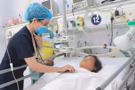 Sản phụ tiếp tục được các bác sỹ theo dõi. (Ảnh do bệnh viện cung cấp)