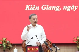 Tổng Bí thư Tô Lâm phát biểu chỉ đạo tại cuộc làm việc với Ban Thường vụ Tỉnh ủy Kiên Giang và Thường trực Tỉnh ủy An Giang. (Ảnh: Thống Nhất/TTXVN)