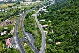 Cao tốc Vân Phong-Nha Trang có tổng mức đầu tư hơn 11.800 tỷ đồng. (Ảnh: Đăng Tuấn/TTXVN)