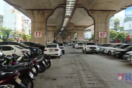 Hà Nội khẩn trương di dời các bãi trông giữ xe dưới gầm cầu cạn 