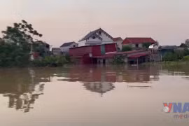 Bắc Ninh: Ấm áp tình người giữa mênh mông biển nước