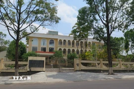 Bộ Tài chính đang chủ động tổ chức các đoàn công tác liên ngành để kiểm tra, rà soát tình hình thực tế, xem xét các phương án sắp xếp, bố trí, xử lý tài sản công dôi dư. (Ảnh: TTXVN)