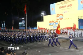 Các khối của Lực lượng Quân đội nhân dân tham gia Tổng hợp luyện diễu binh, diễu hành. (Ảnh: Anh Tuấn/TTXVN)