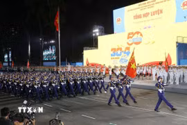 Các khối của Lực lượng Quân đội nhân dân tham gia Tổng hợp luyện diễu binh, diễu hành. (Ảnh: Anh Tuấn/TTXVN)
