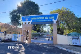 Trường Trung học cơ sở Tôn Đức Thắng, phường Thống Nhất, tỉnh Gia Lai, nơi xảy ra vụ việc. (Ảnh: Hoài Nam/TTXVN)