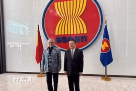 Tổng thống Timor Leste Jose Ramos Horta và Tổng Thư ký ASEAN Kao Kim Hourn. (Ảnh: Văn Phong/TTXVN)