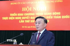 Ông Trần Cẩm Tú, Ủy viên Bộ Chính trị, Thường trực Ban Bí thư, Bí thư Đảng ủy các cơ quan Đảng Trung ương phát biểu chỉ đạo hội nghị .(Ảnh: Phương Hoa/TTXVN)