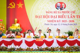 Đoàn Chủ tịch Đại hội. (Ảnh: Minh Phú/TTXVN)