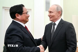 Thủ tướng Phạm Minh Chính hội kiến Tổng thống Nga Vladimir Putin. (Ảnh: Dương Giang/TTXVN)