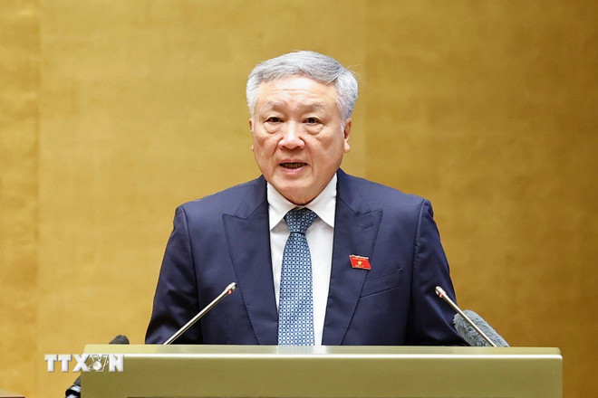 Deputy Prime Minister Nguyen Hoa Binh presented the Prime Minister's Directive on organizing the election of deputies to the 16th National Assembly and People's Councils at all levels for the 2026-2031 term. (Photo: Doan Tan/VNA) ttxvn-hoi-nghi-toan-quoc-trien-khai-cong-tac-bau-cu-dai-bieu-quoc-hoi-khoa-xvi-nhiem-ky-2026-2031-8409136-15.jpg