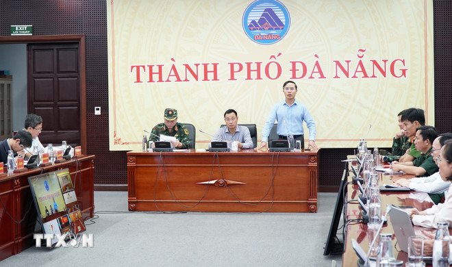 ttxvn-da-nang-bao-cao-thu-tuong-ve-thiet-hai-do-mua-lu-8371431.jpg