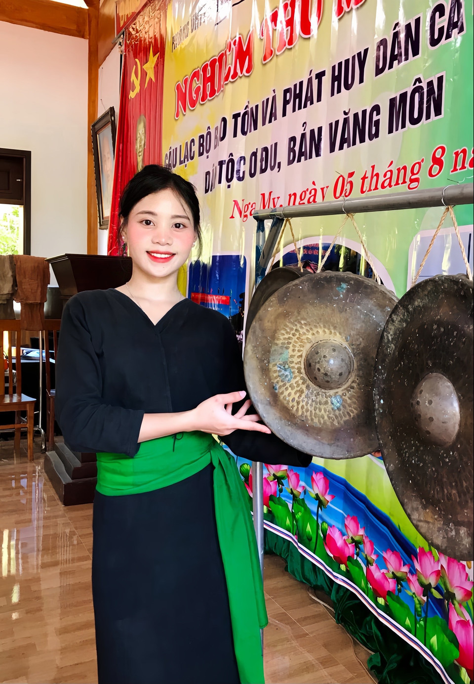 Là người con của dân tộc Ơ Đu, Bảo Vy còn tích cực tham gia các hoạt động bảo tồn và phát triển bản sắc văn hóa dân tộc mình. (Ảnh: NVCC)