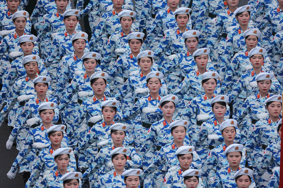 Hình ảnh các nữ chiến sỹ quân y với màu trang phục nổi bật. (Ảnh: Hoài Nam/Vietnam+)