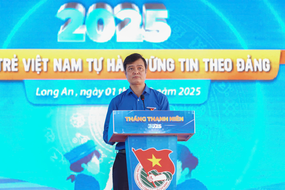 Theo Bí thư Thứ nhất Trung ương Đoàn Bùi Quang Huy, việc lựa chọn chủ đề Tháng Thanh niên năm 2025 là “Tuổi trẻ Việt Nam tự hào, vững tin theo Đảng” để tuổi trẻ cùng ôn lại, tự hào về truyền thống lịch sử cách mạng hào hùng của dân tộc. (Ảnh: PV/Vietnam+)