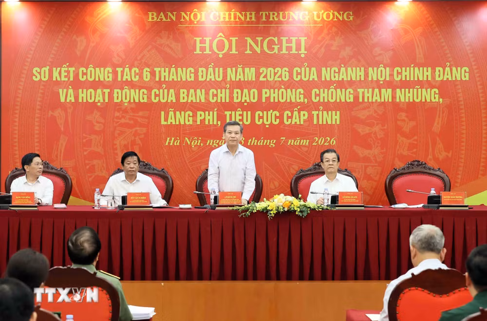 ttxvn-hoi-nghi-so-ket-cong-tac-6-thang-dau-nam-2026-cua-nganh-noi-chinh-dang-8883384-3.jpg