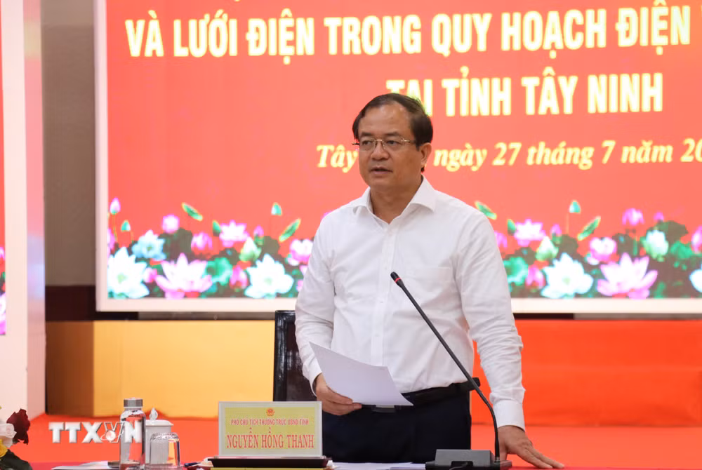 ttxvn-bo-cong-thuong-lam-viec-voi-tay-ninh-thao-go-vuong-mac-cac-du-an-dien-trong-diem-8915980-1.jpg